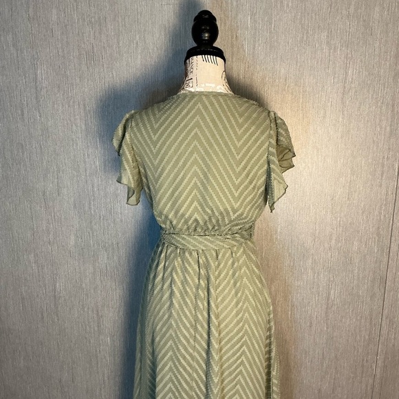 Chic Sage Striped High Low Dress Size XS - Picture 9 of 12